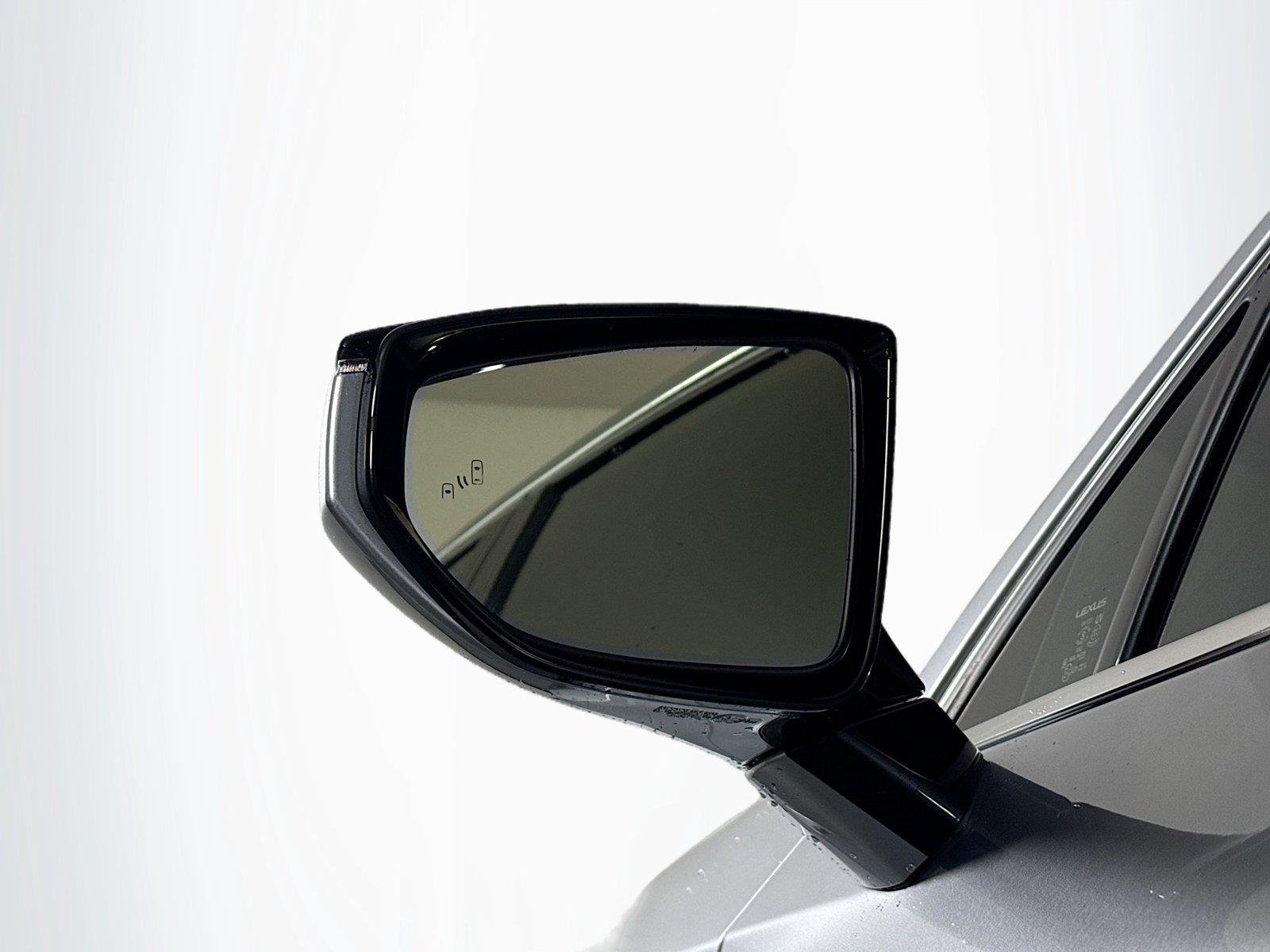 Used 2024 Iridium w/ Obsidian Roof Lexus UX 250h F SPORT Handling image 5