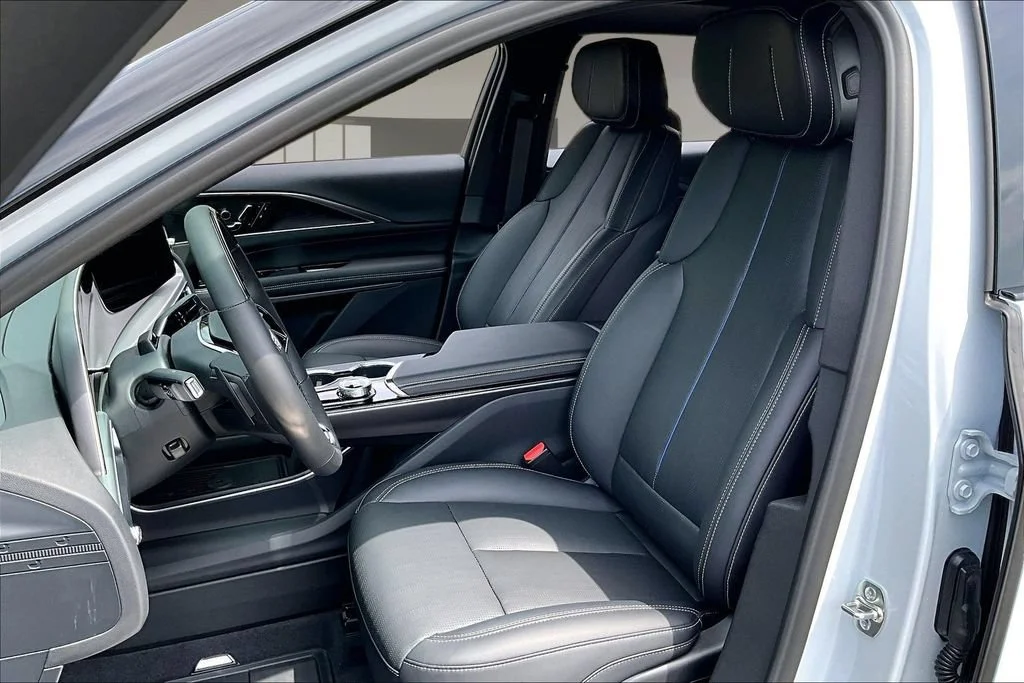 New 2026 Vibrant White Tricoat Cadillac Sport image 9