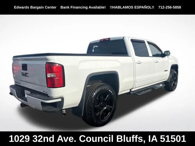 Used 2017 White GMC SLE image 6