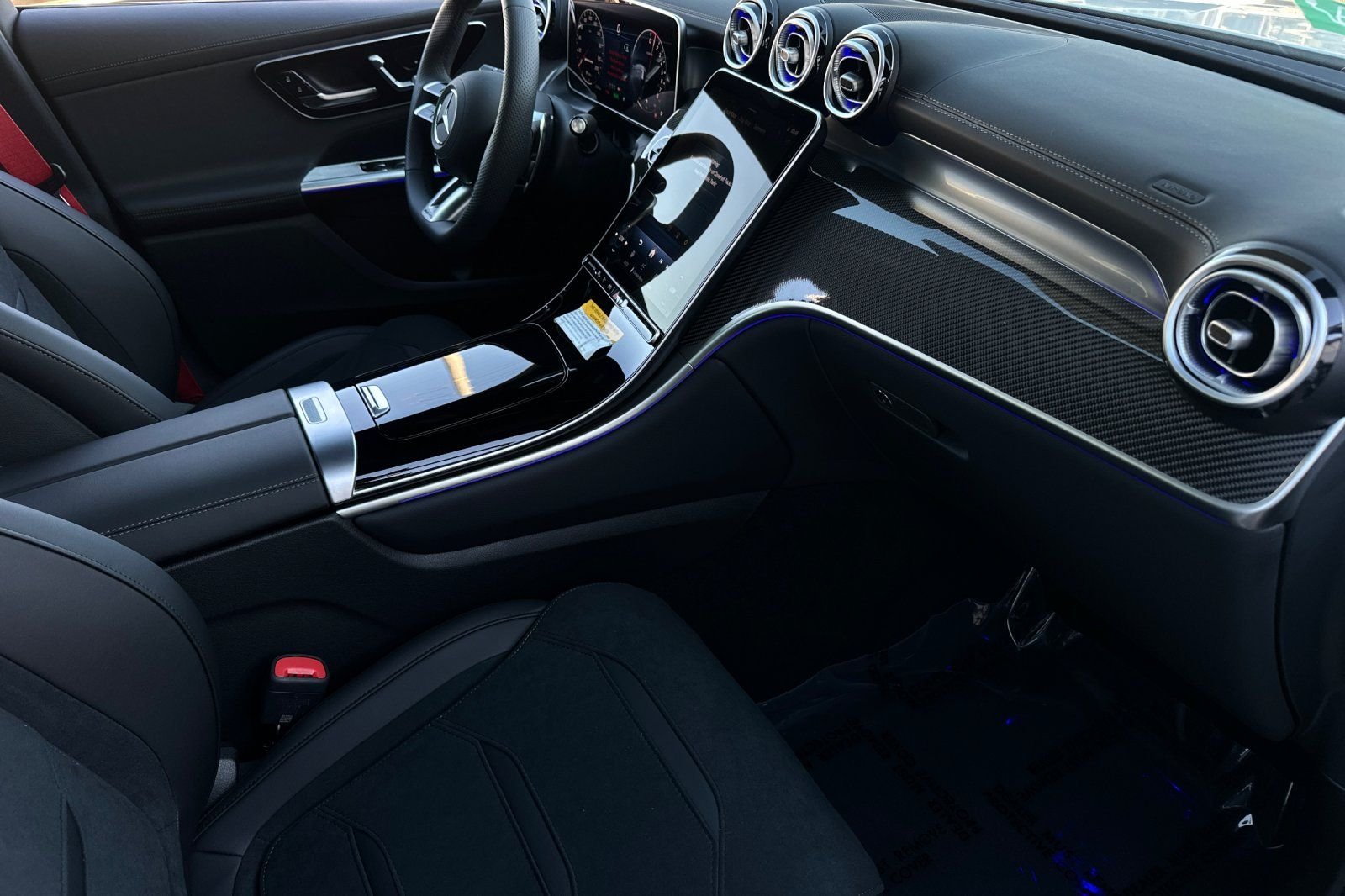 2025 Mercedes-Benz GLC AMG GLC63 S - Photo 10