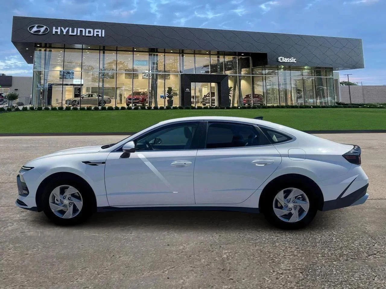 New 2026 Serenity White Pearl Hyundai SE image 3