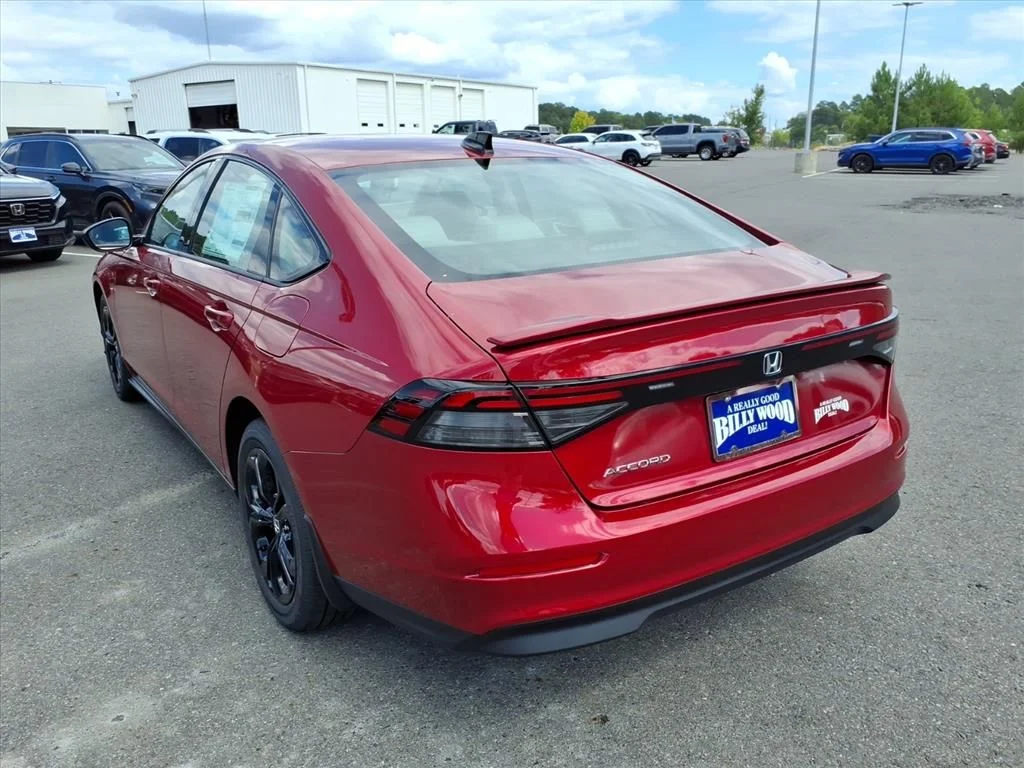 2025 Honda Accord SE - Photo 6