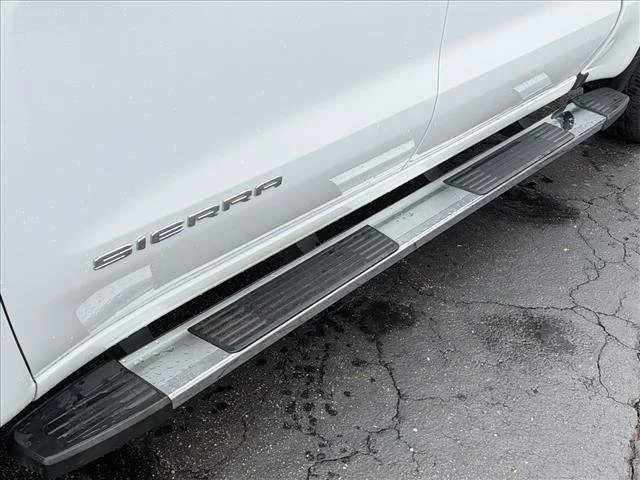 2024 GMC Sierra 1500 SLT - Photo 16