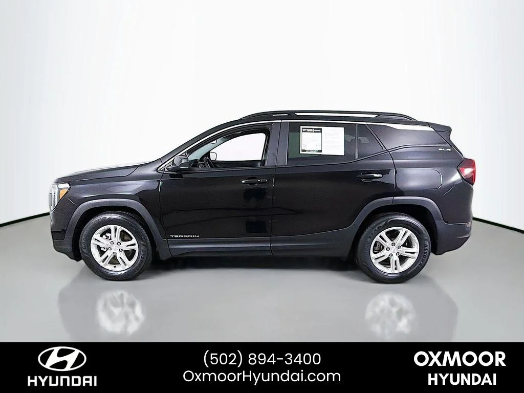 Used 2022 Ebony Twilight Metallic GMC SLE image 4