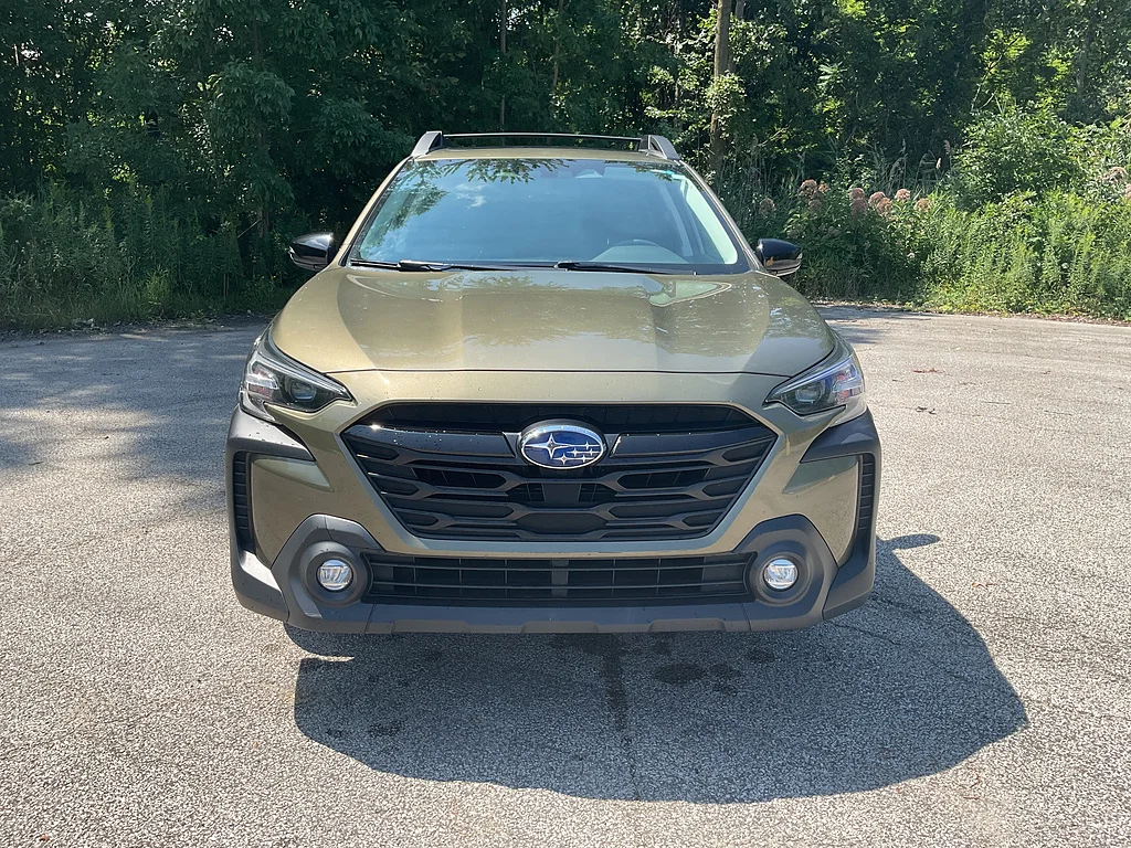 Used 2024 Autumn Green Metallic Subaru Onyx Edition image 2