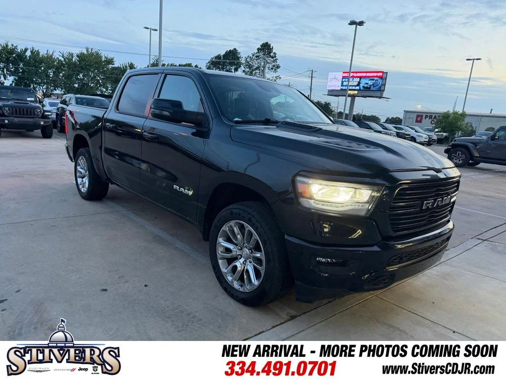 2023 RAM 1500 Laramie 4x4 Crew Cab 5'7's photo