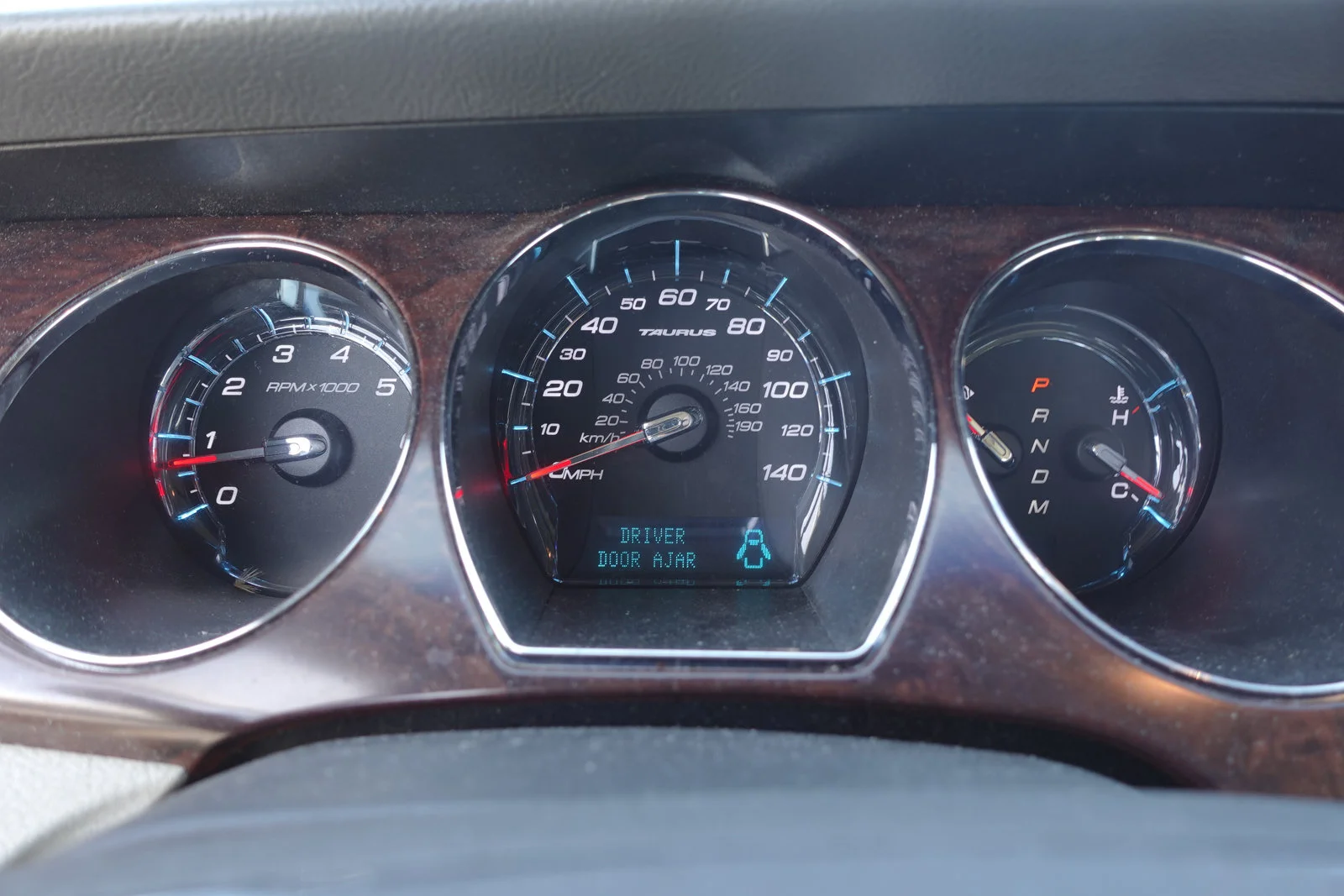 Used 2012 White Suede Ford SEL image 18