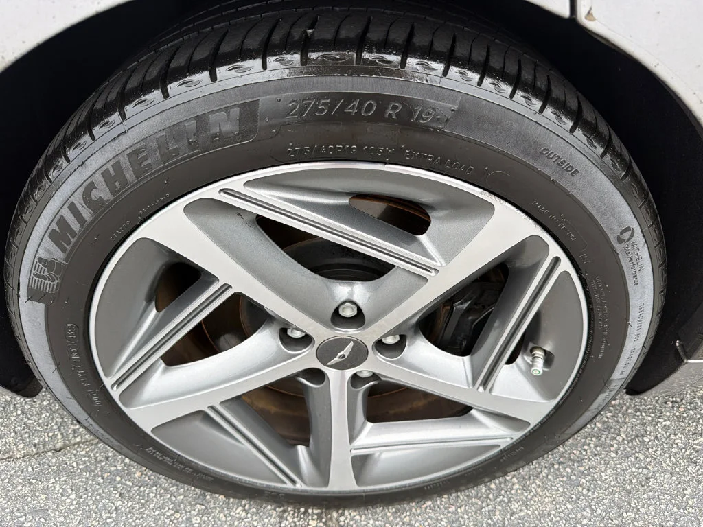 Used 2024 Silver Genesis 2.5T image 17