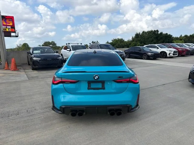 Used 2022 Frozen Brilliant White Metallic BMW Competition image 4