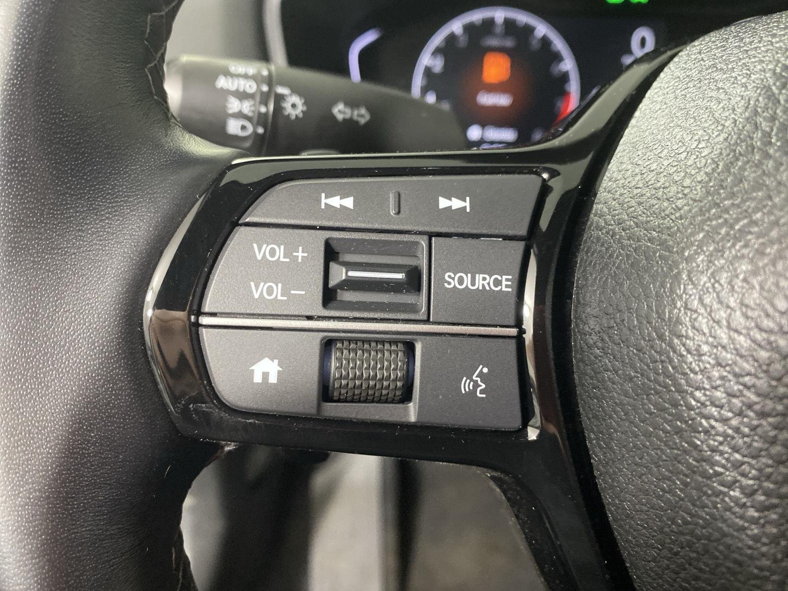 Used 2024 Lunar Silver Metallic Honda Sport image 14