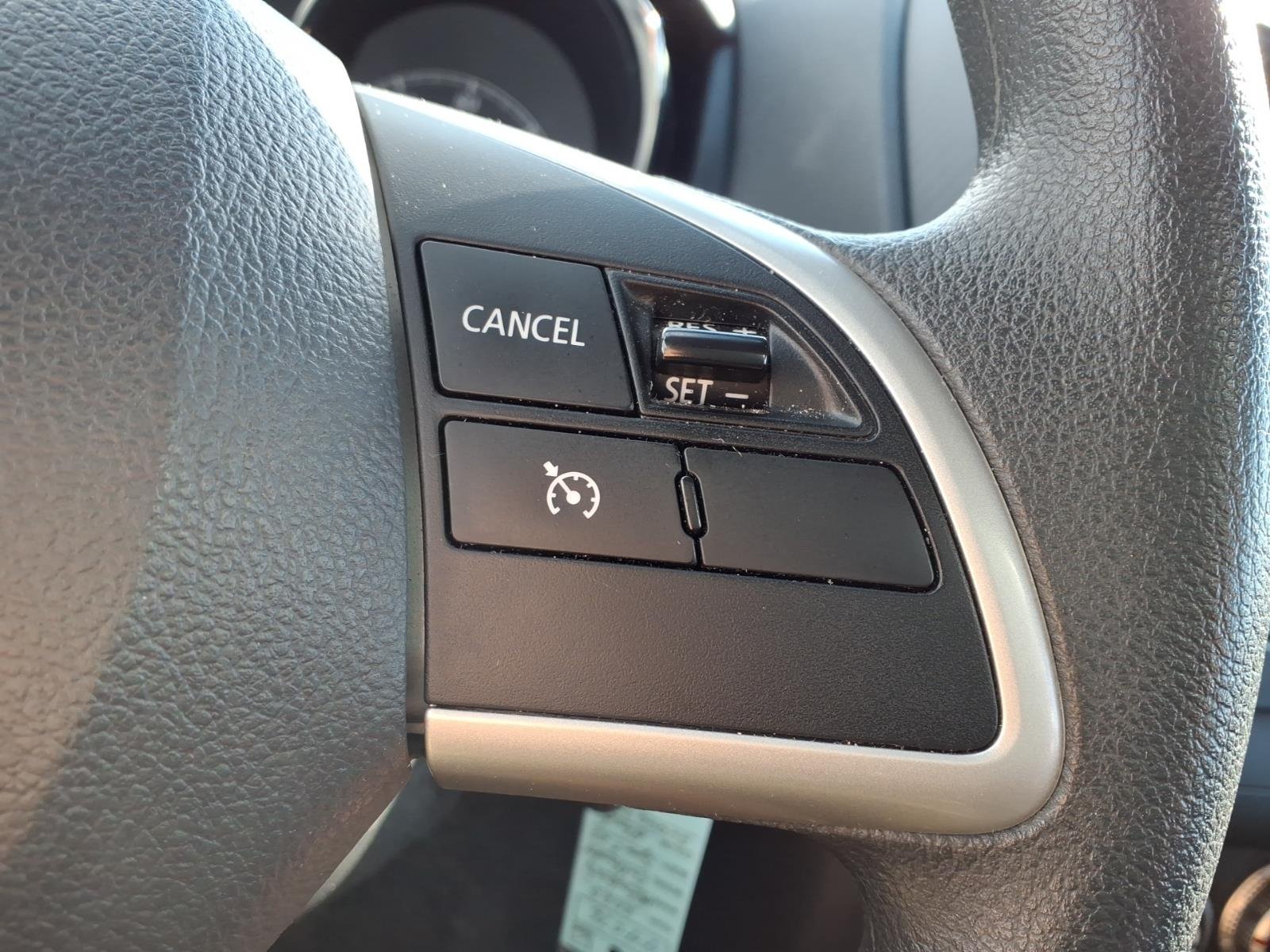 Used 2025 Labrador Black Pearl Mitsubishi ES image 19