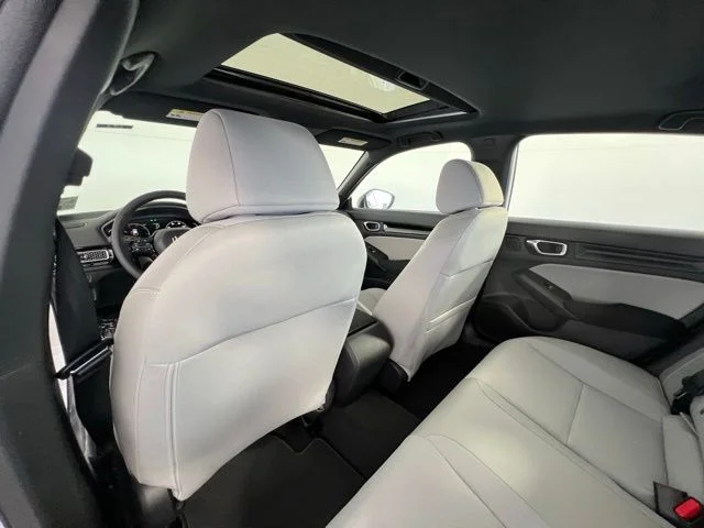 2026 Honda Civic Hatchback Sport - Photo 14