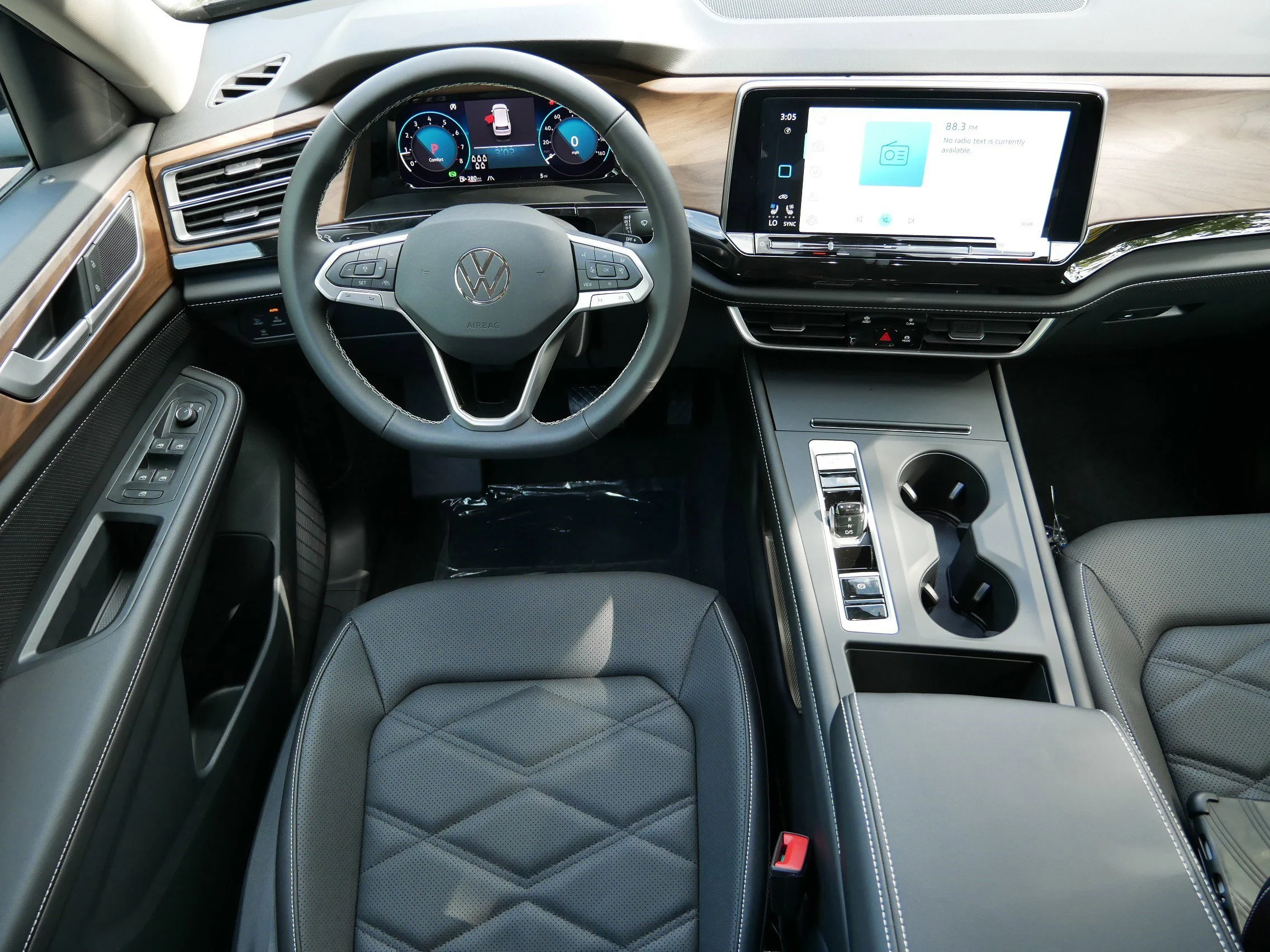 New 2026 Deep Black Pearl Volkswagen 2.0T SE image 9