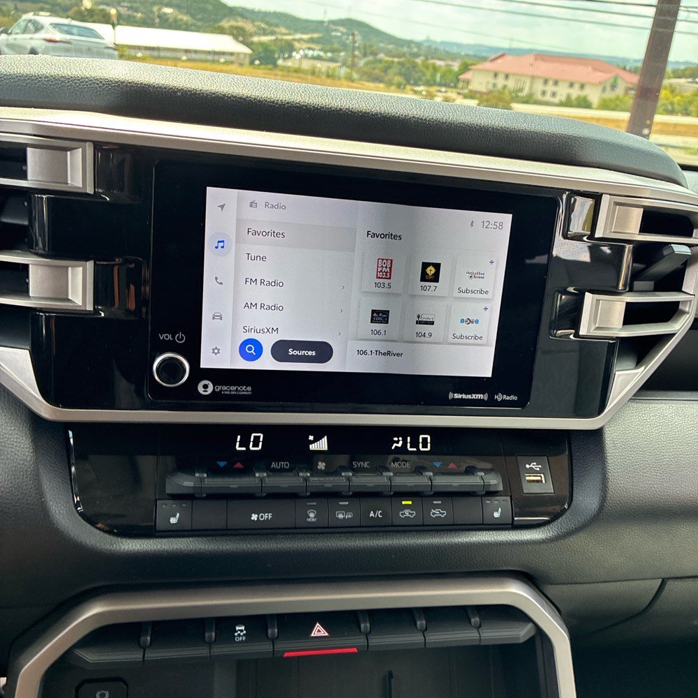 Used 2022 Lunar Toyota SR5 image 11