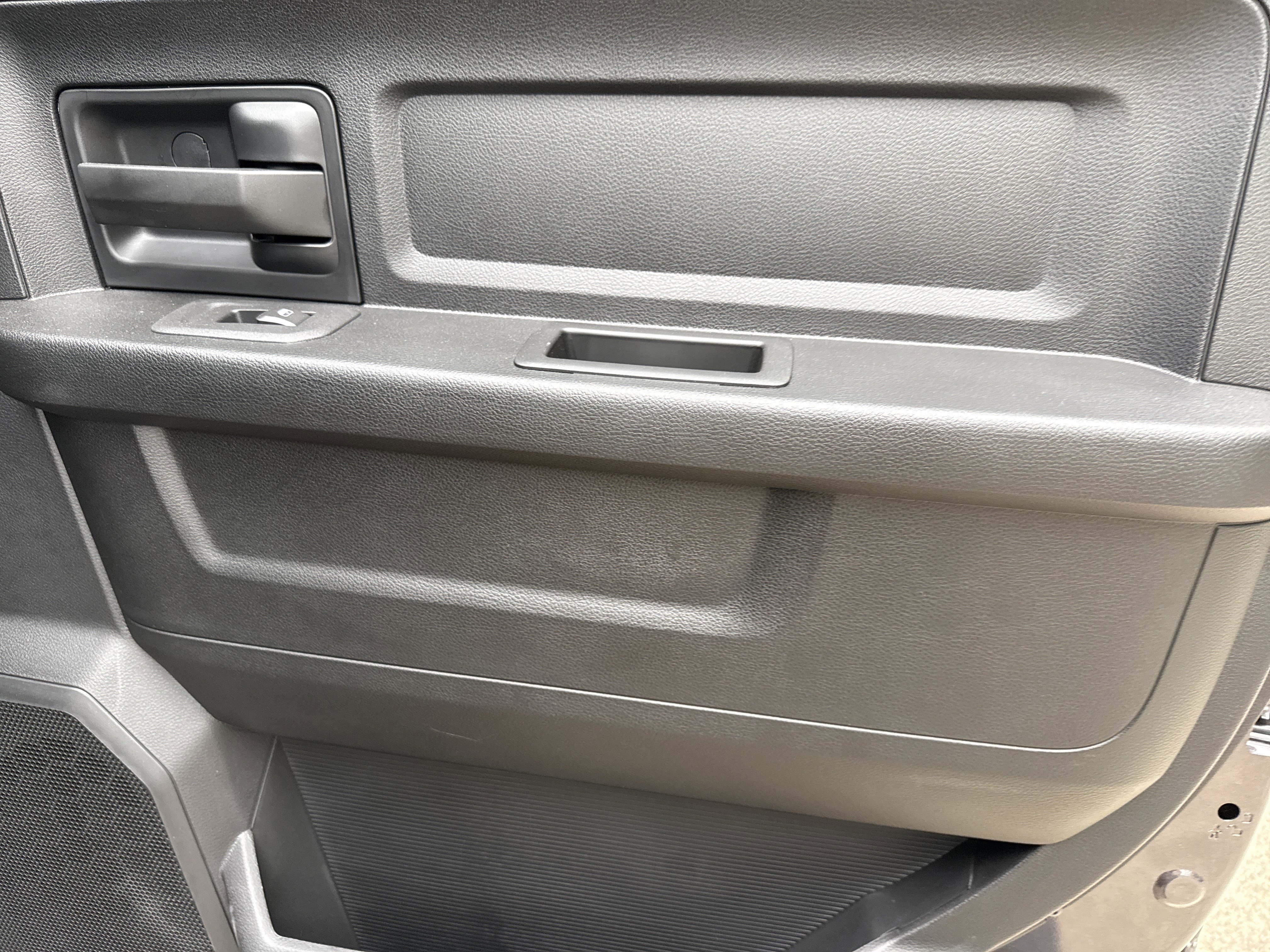 New 2026 Granite Crystal Metallic Clearcoat RAM Tradesman image 19