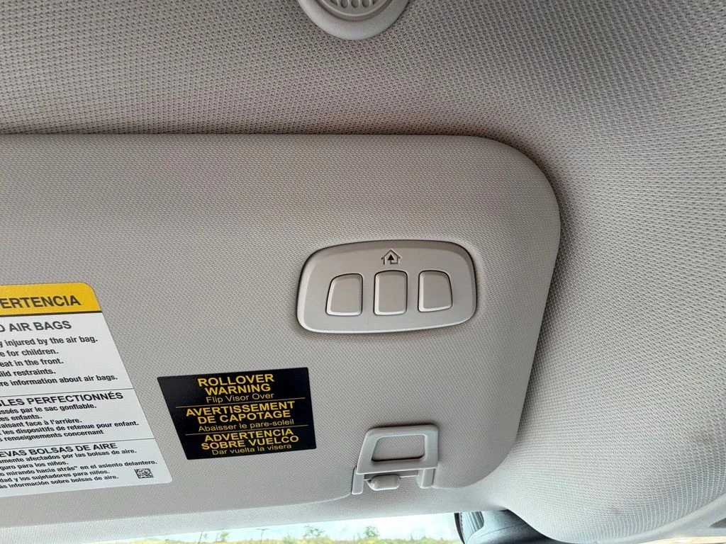 Used 2025 Silver Ford Platinum image 26