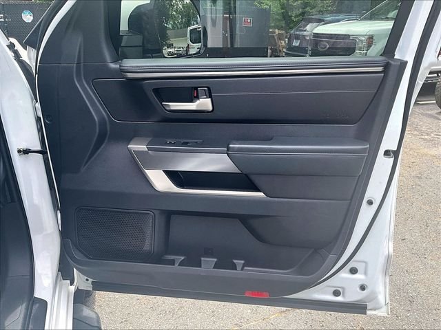 Used 2022 White Toyota SR5 image 19