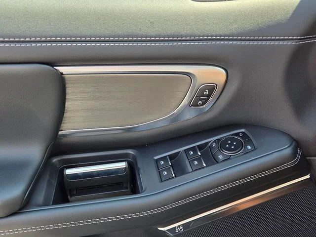 New 2026 Space Silver Metallic Ford Platinum image 30
