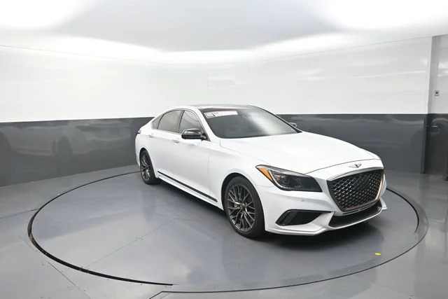 Used 2018 White Genesis 3.3T Sport image 27
