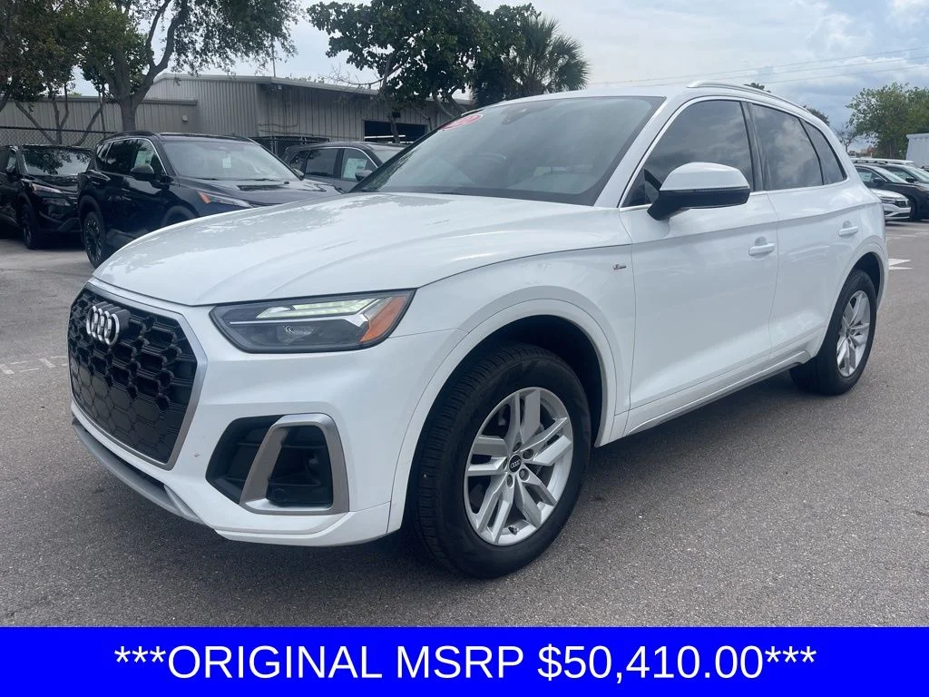 2022 Audi Q5 45 Premium's photo