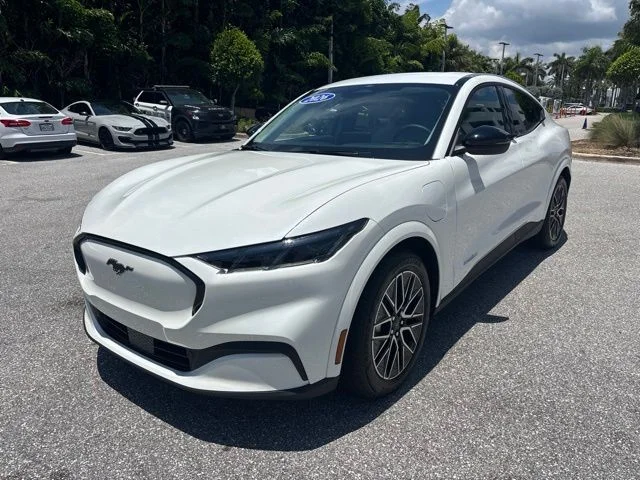 Used 2026 White Metallic Ford Premium image 30