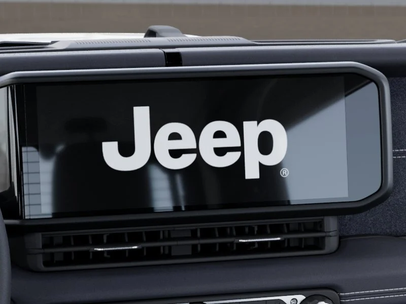 New 2026 Bright White Clear-Coat Exterior Paint Jeep Rubicon image 10