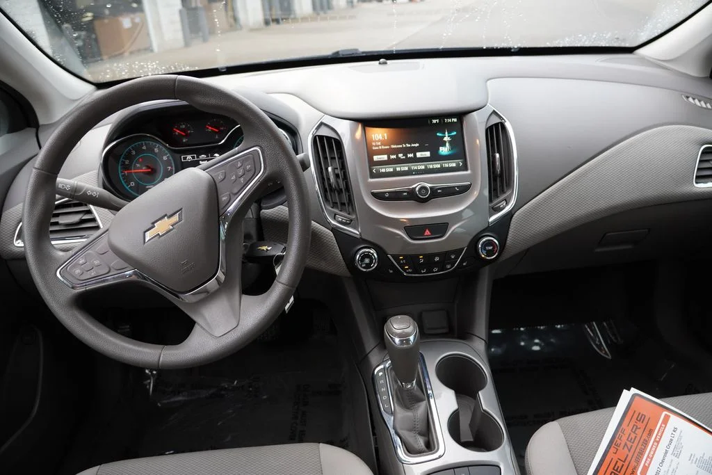 Used 2017 Mosaic Black Metallic Chevrolet LT image 18