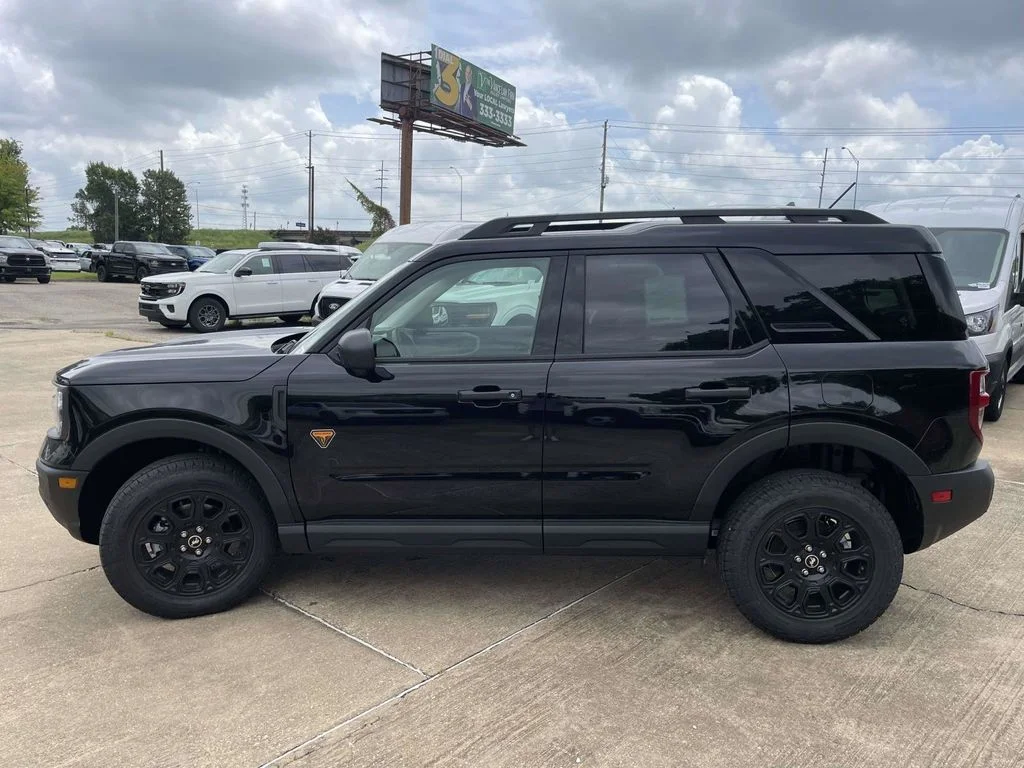New 2026 Shadow Black Ford Badlands image 6