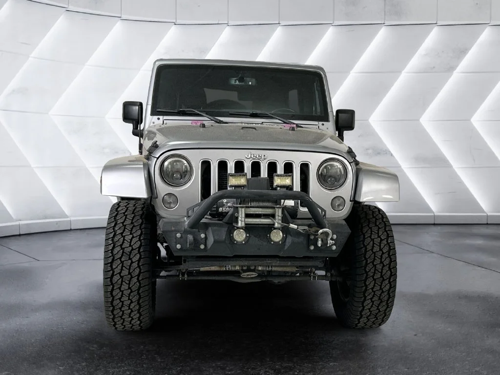 Used 2016 Silver Jeep Unlimited Sahara image 2