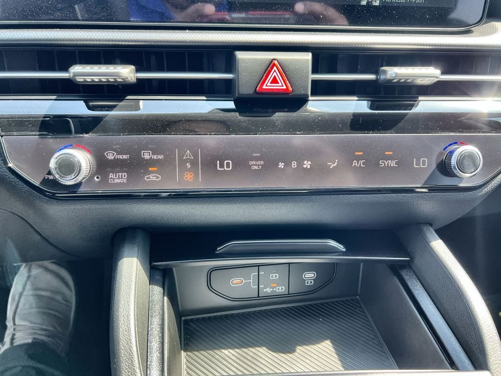 New 2026 Black Kia S image 18