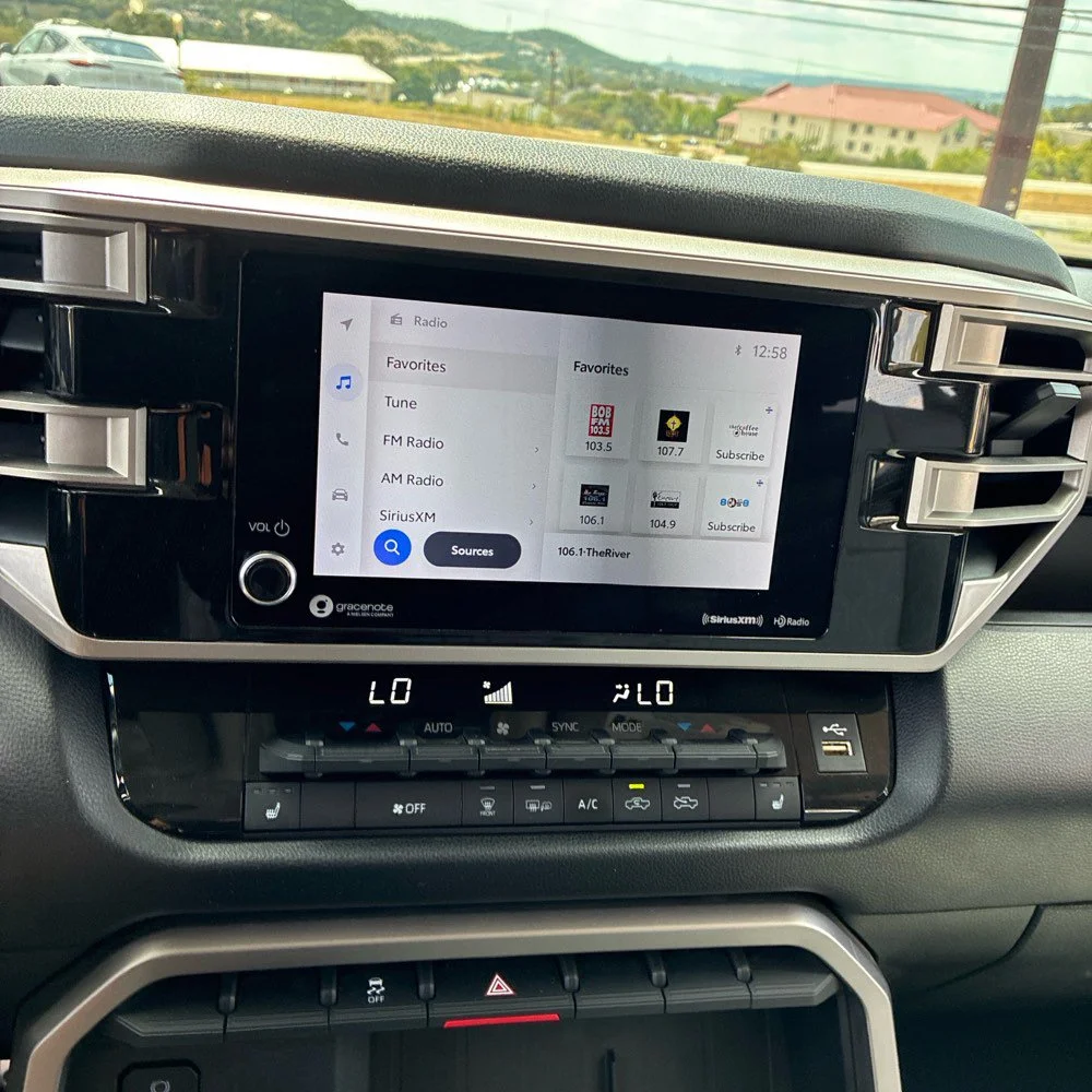 Used 2022 Lunar Toyota SR5 image 11