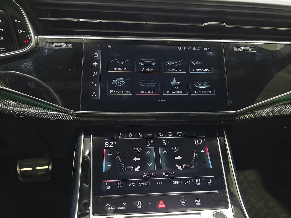 Used 2023  Audi 4.0T Prestige image 21