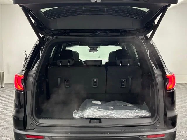 2026 GMC Acadia Elevation - Photo 13