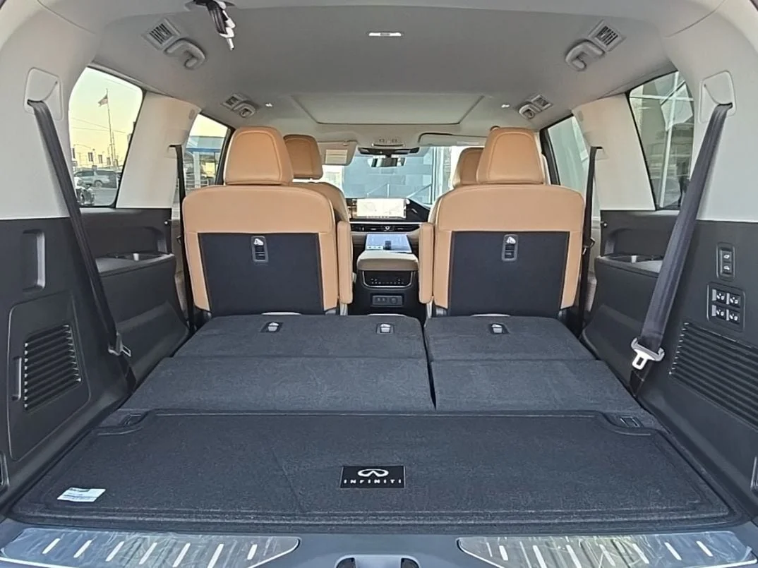 New 2026 BLACK OBSIDIAN INFINITI Luxe 4WD image 35