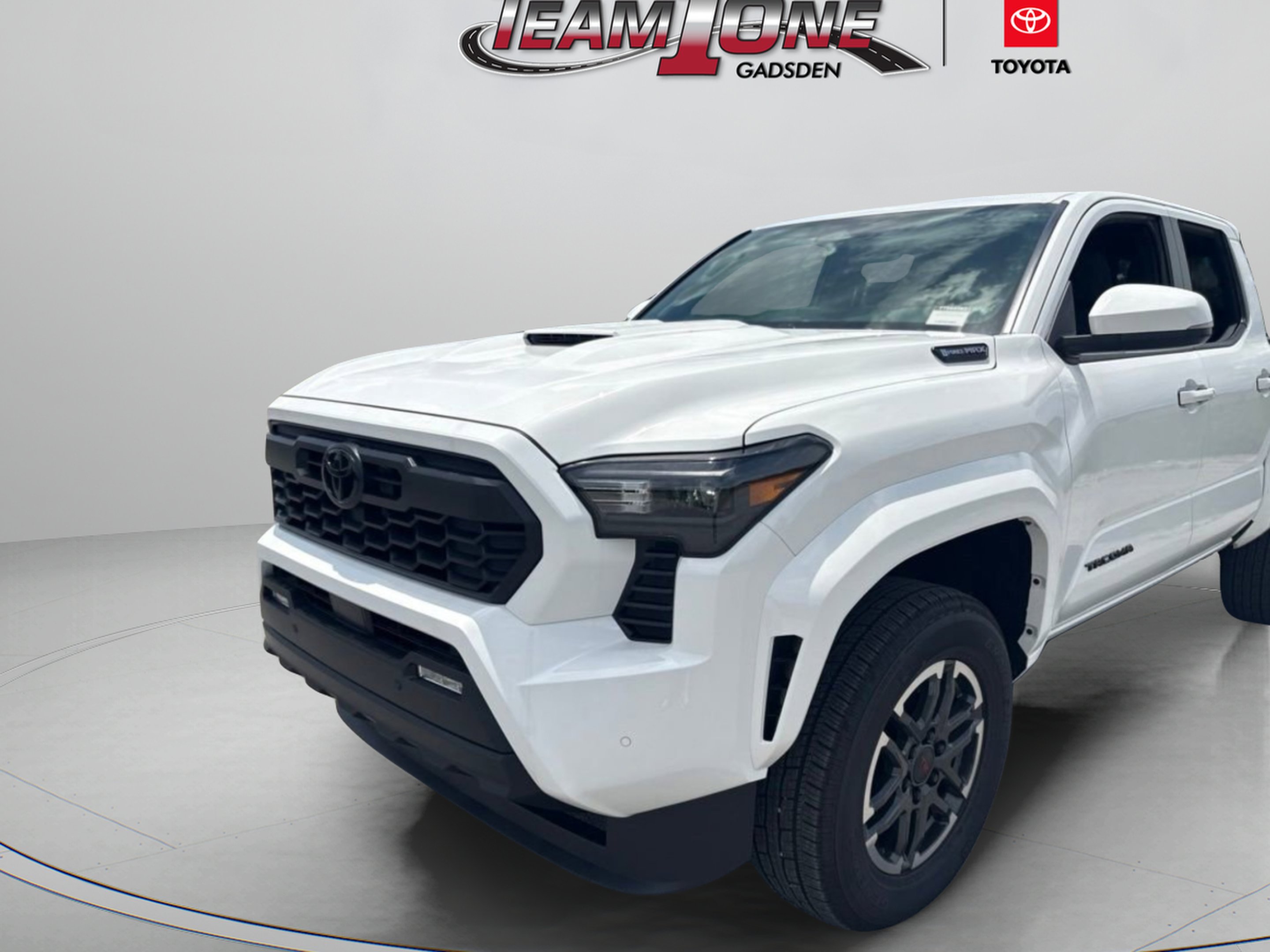 New 2026 Ice Toyota TRD Sport Hybrid image 5