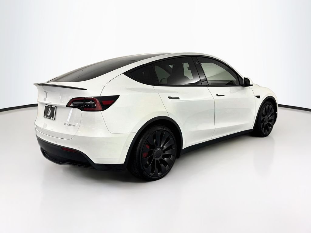 Used 2022 White Tesla Performance image 5