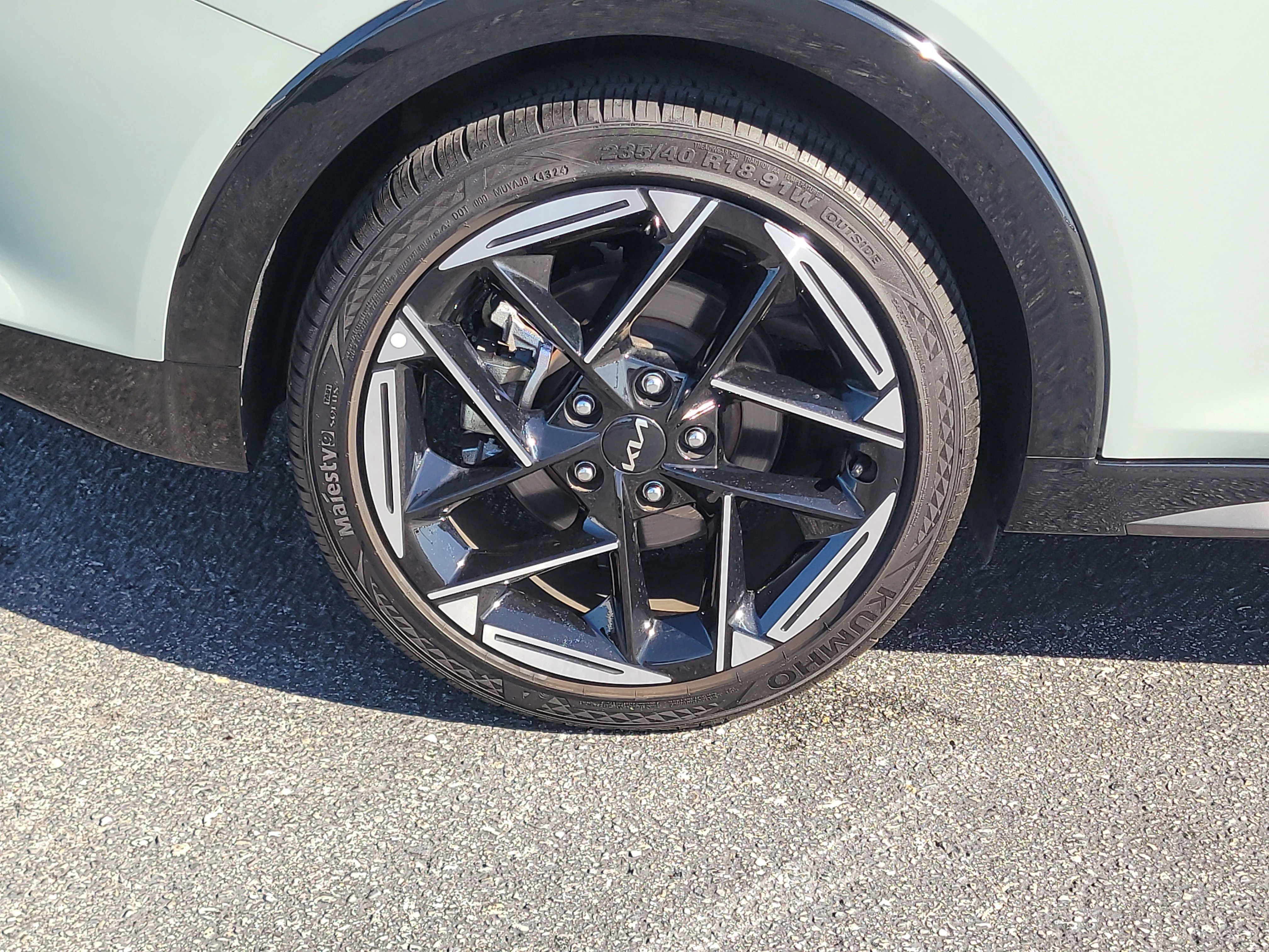 Used 2025 Morning Haze Kia GT-Line image 8