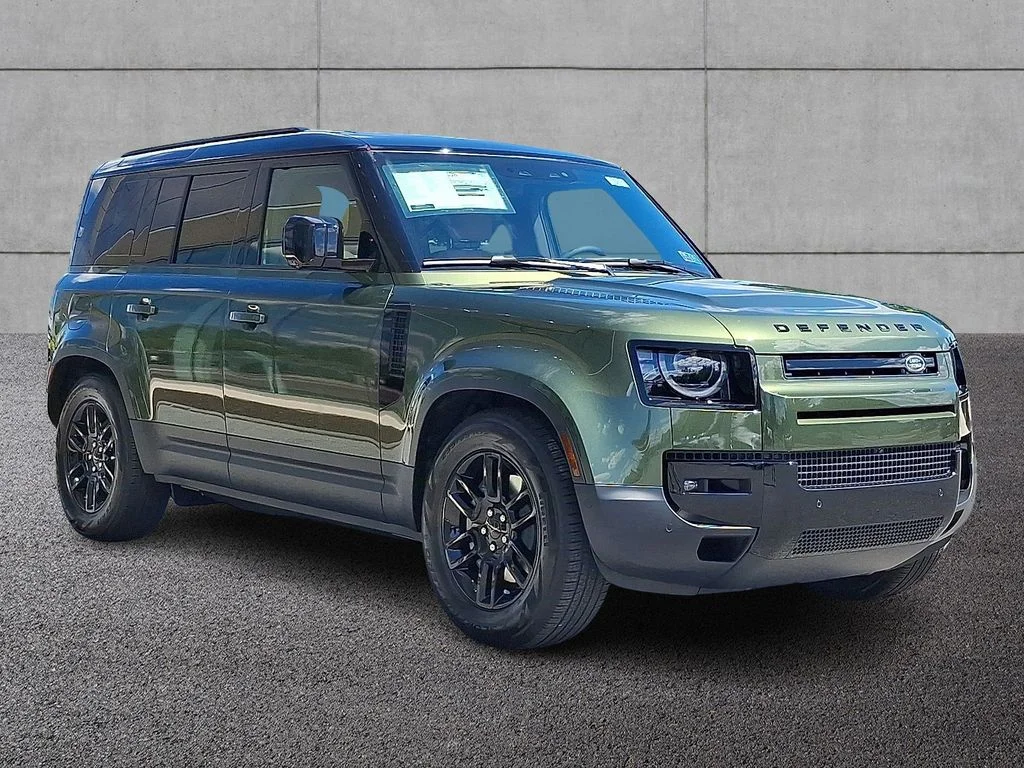 New 2026 Woolstone Green Land Rover S image 2
