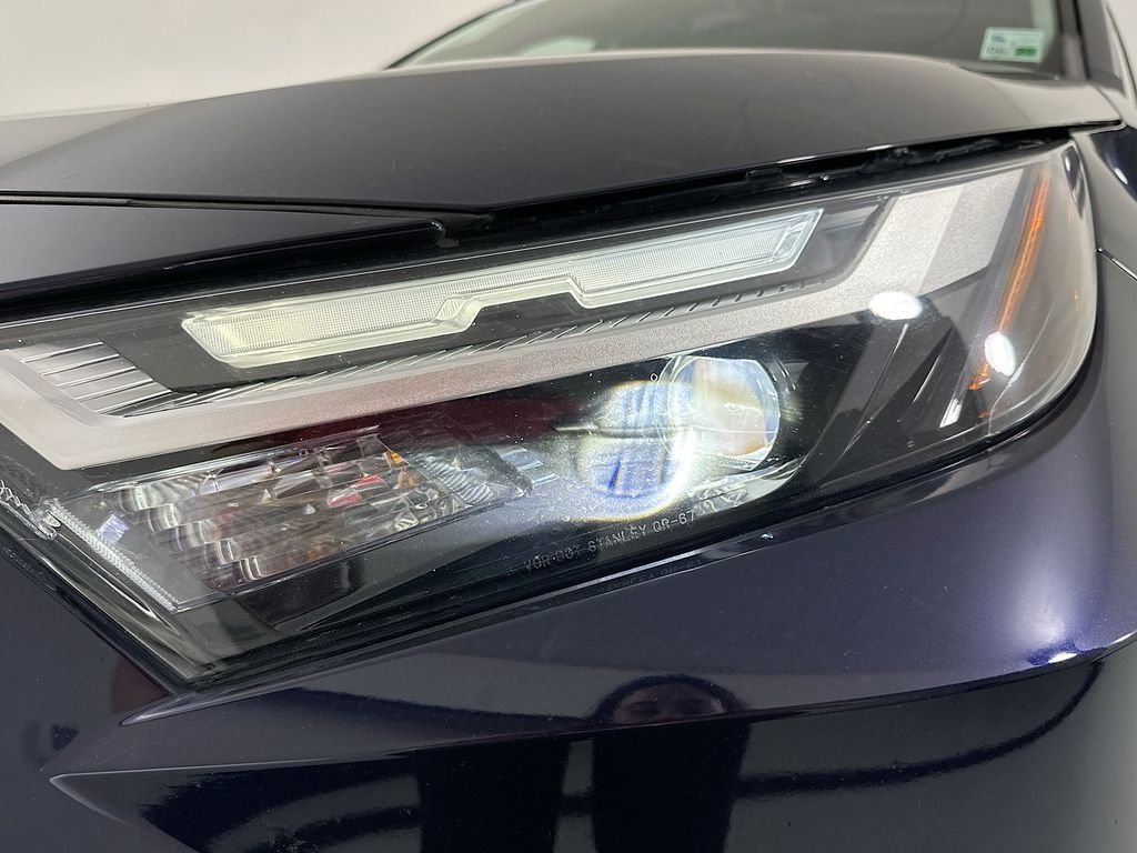 Used 2022 Blue Toyota XLE Premium image 7
