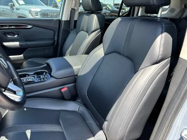 Used 2023 Gray Honda AWD Touring image 12