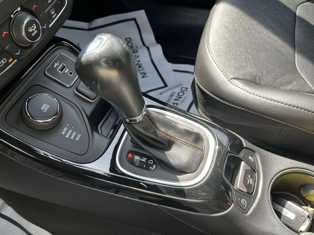 Used 2021 Gray Jeep Limited image 19