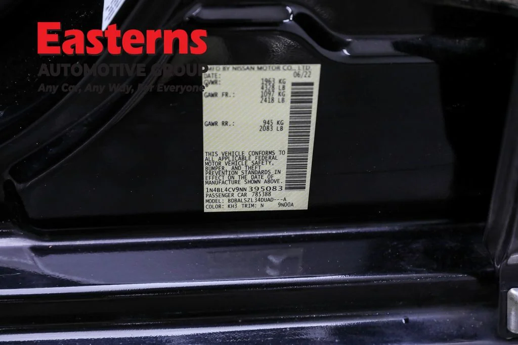 Used 2022 Black Nissan 2.5 SR image 33