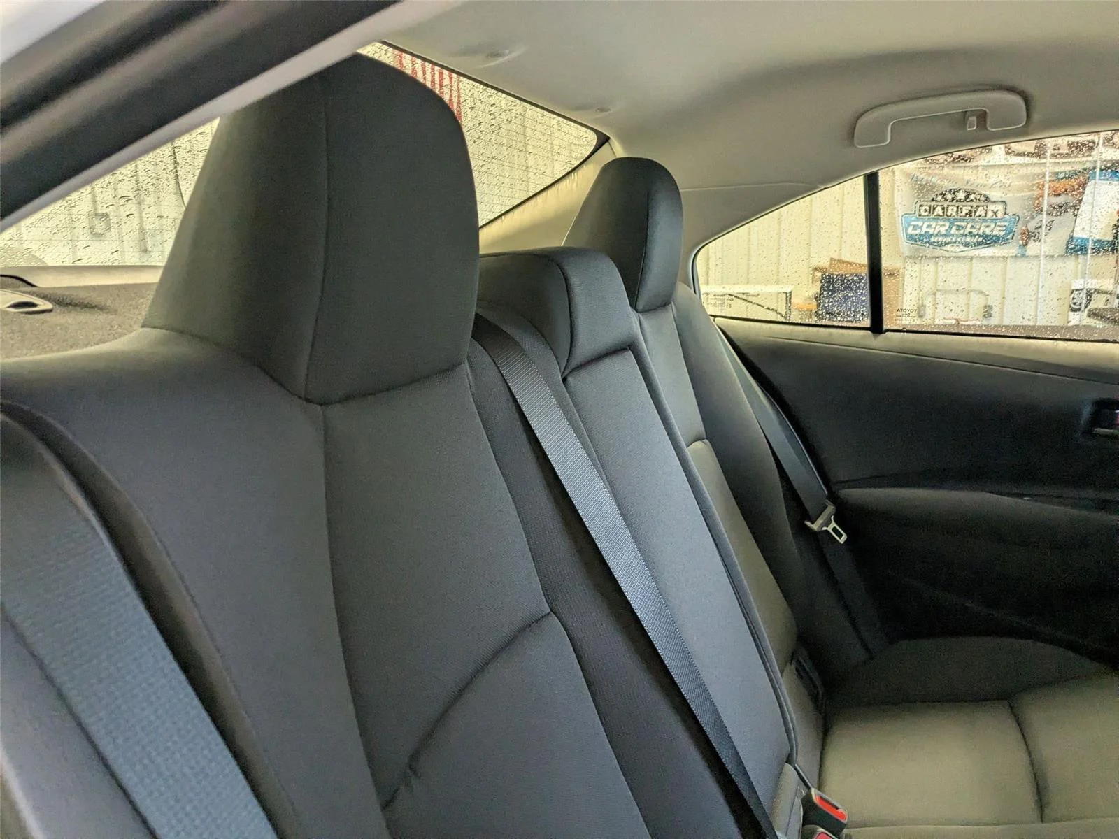 2025 Toyota Corolla LE - Photo 29