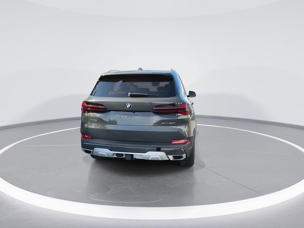 New 2026 Gray Metallic BMW xDrive40i image 7
