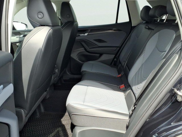 New 2026 Deep Black Pearl Volkswagen SE 4Motion image 12