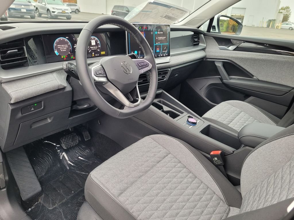 New 2026 White/off-white Volkswagen 2.0T S image 10