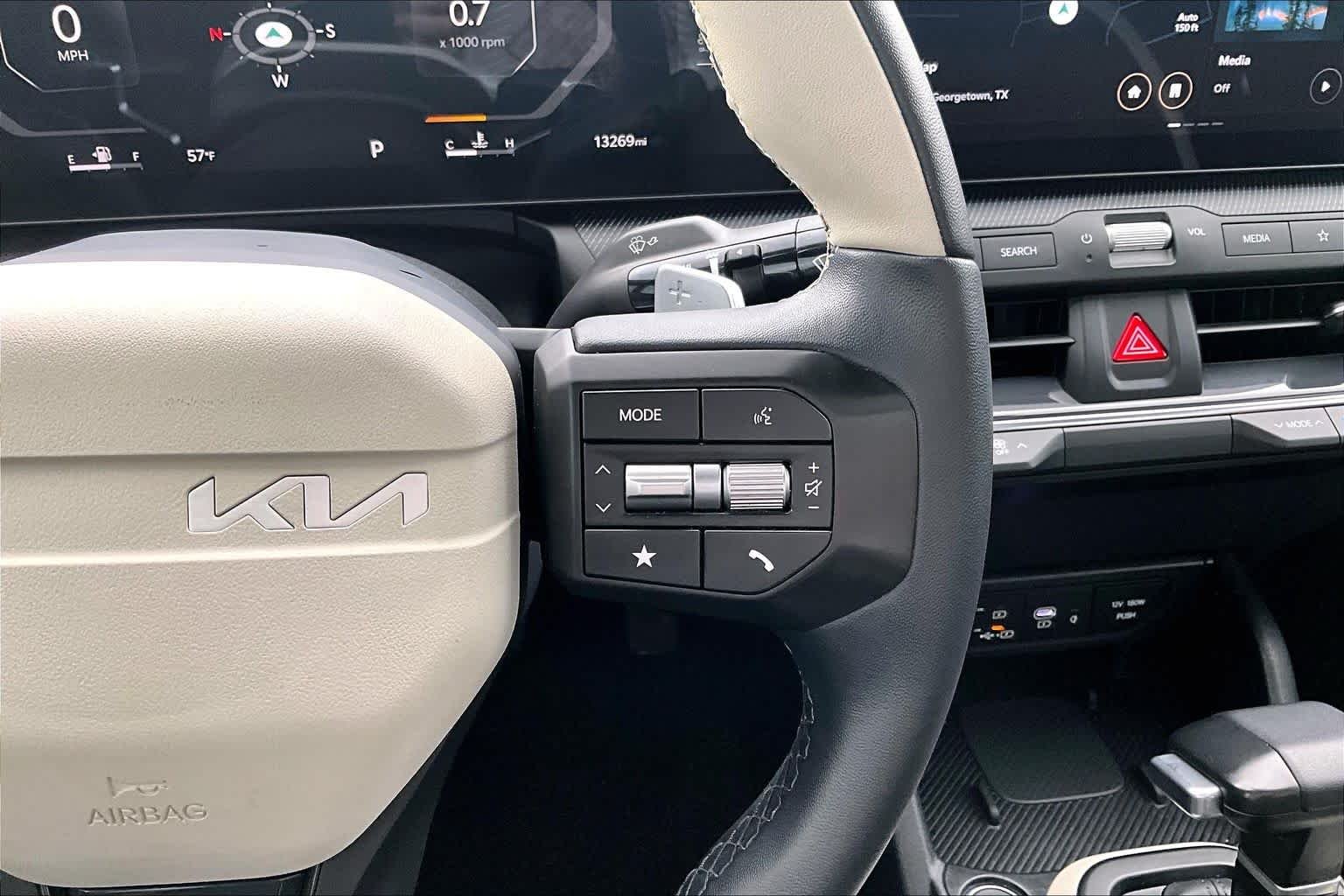 Used 2025 Snow White Pearl Kia GT-Line image 25