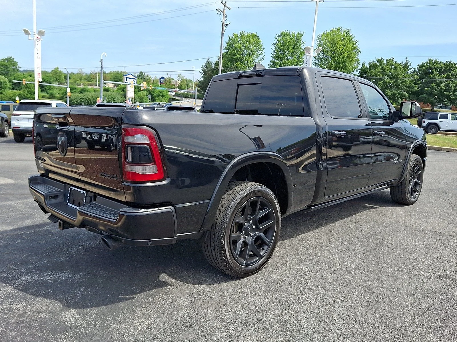 Used 2021 Diamond Black Crystal Pearlcoat Ram Laramie image 7