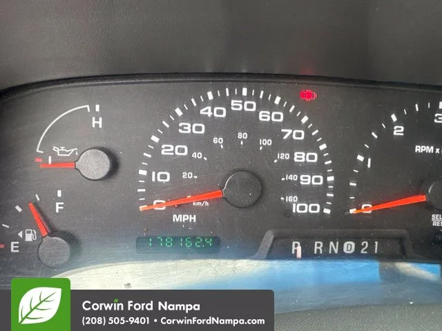Used 2003 White Ford  image 9