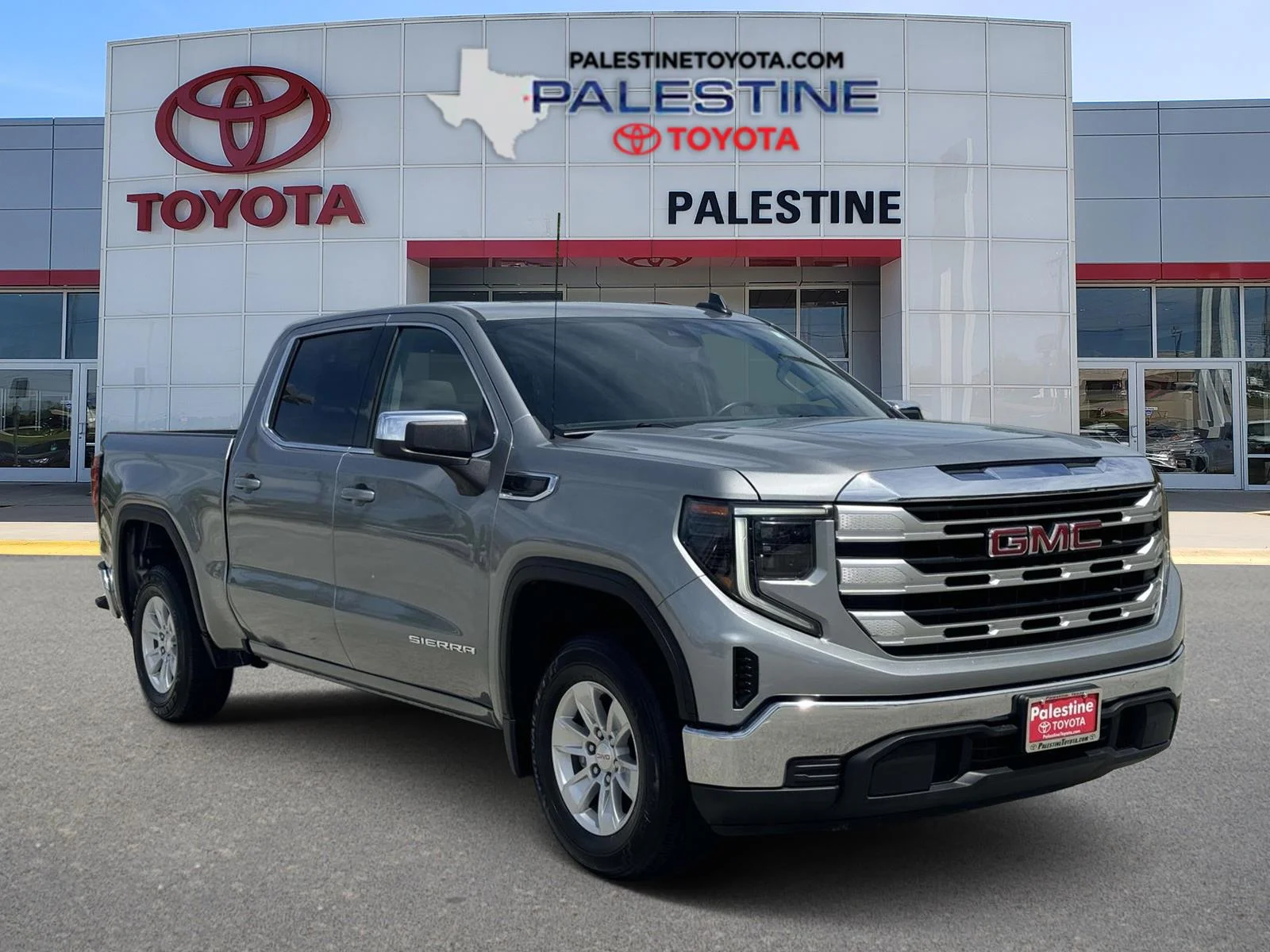 2024 GMC Sierra 2WD Crew Cab Short Box SLE's photo